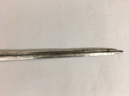 Couteau de chasse, garde en fer à deux quillons...