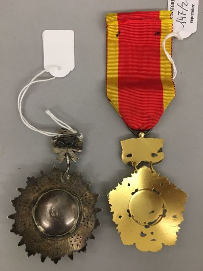 1 croix de chavalier du Nicham Iftikar en...
