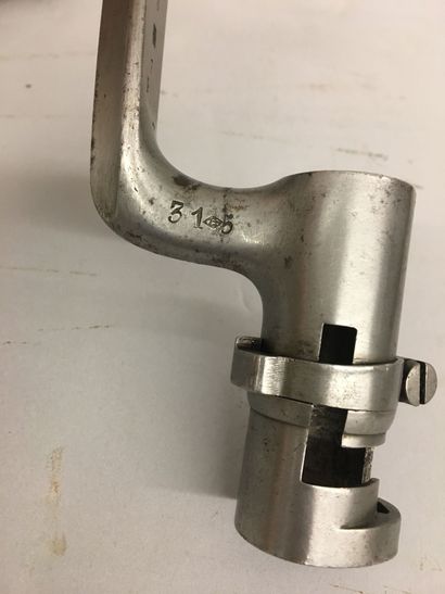 Une baïonnette à douille, modèle 1847 pour...