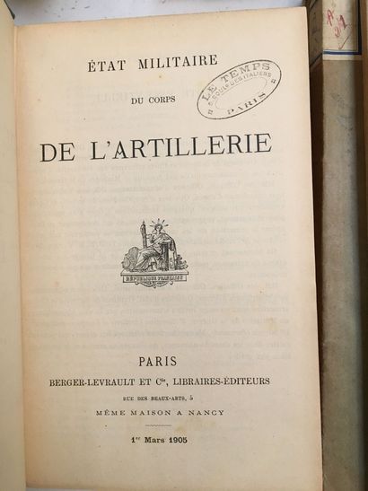 Lot de 11 annuaires de l’infanterie, reliures...