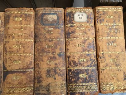 Lot de 25 annuaires militaires, reliures...