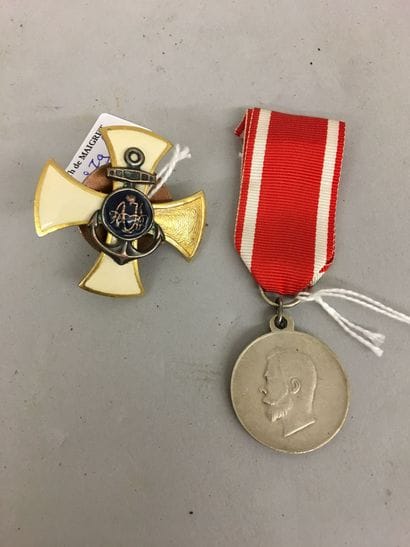 Une Médaille militaire russe en argent modèle...