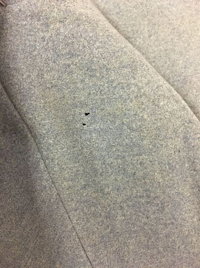 Tenue d'un capitaine du 120e régiment d'artillerie,...