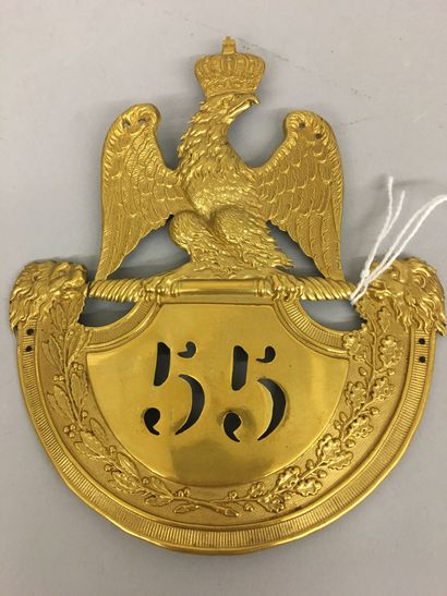 Deux plaques de shako du Premier-Empire,...