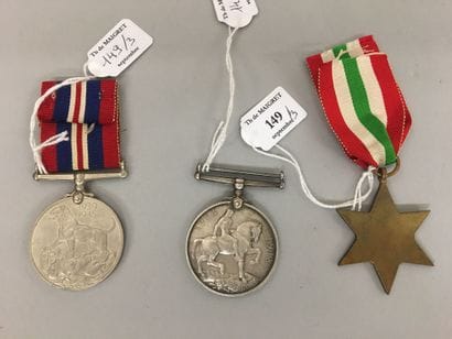 3 médailles britanniques : médaille de la...