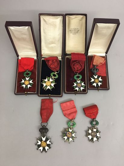 7 croix de l'Ordre de la Légion d'honneur...
