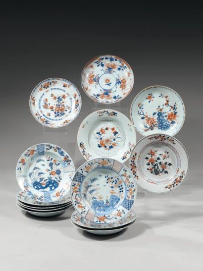 CHINE
Dix assiettes à potage rondes et trois...