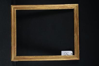 Baguette en bois sculpté et redoré – Epoque...