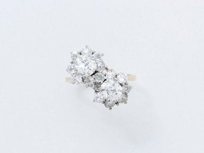 Bague toi et moi en or 750 millièmes partiellement...