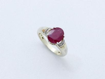 Bague en vermeil 800 millièmes, ornée d’un...