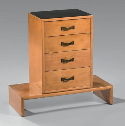 PRINTZ Eugène (1879 - 1948)
Petit meuble...