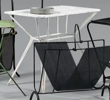 ANONYME
Table de jardin en métal peint en...