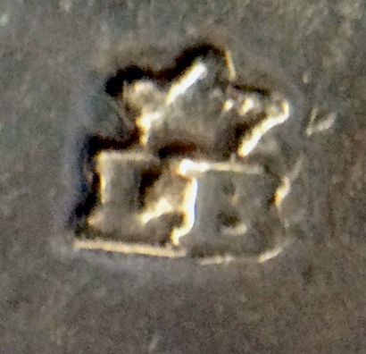 Tasse à vin en argent uni, gravée «Cles Adre...