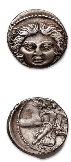 PLAUTIA (47 av. J.-C.)
Denier.
Masque de...