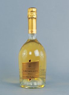 -Douze bouteilles de champagne
GREMILLET...