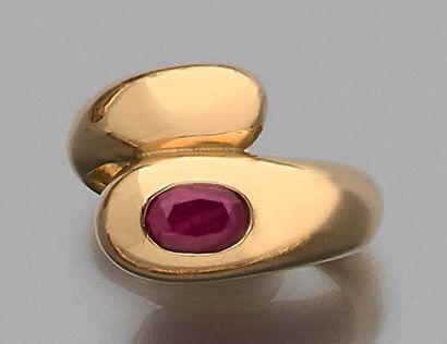 Petite bague «serpent» en or jaune 750 millièmes...