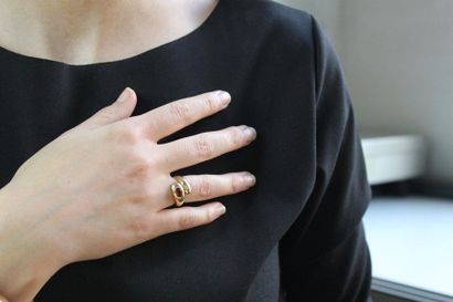 Petite bague «serpent» en or jaune 750 millièmes...