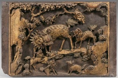 Quatre panneaux en bois doré et sculpté en...