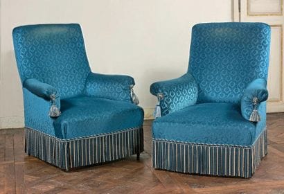 Paire de fauteuils confortables garnis de...