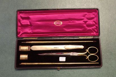 Writing set in vermeil or mounted in vermeil...
