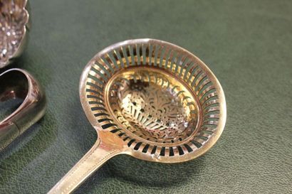 Lot in silver and vermeil 950 thousandths...