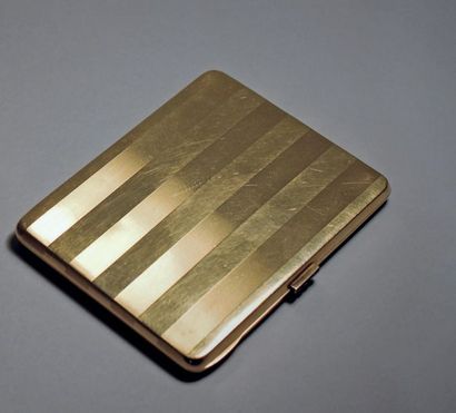 Rectangular cigarette case in 750 thousandths...