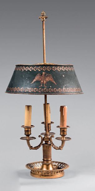Lamp gilt bronze hot water bottle with three...