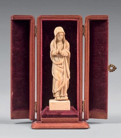 Little Virgin of Calvary in ivory.
17th century.
Height:...