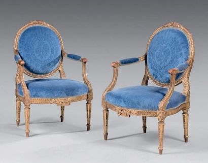 Pair of armchairs with medallion backrest...
