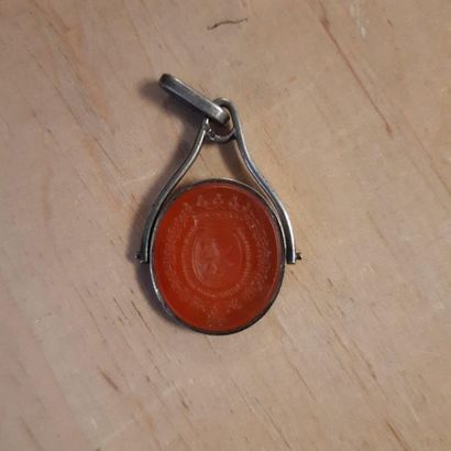 Necklace Argent set with a carnelian engraved...
