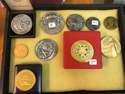 Set of ten bronze and pewter table medals:...