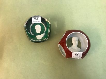 Le Général Charles de GAULLE
Two crystal-ceramic...