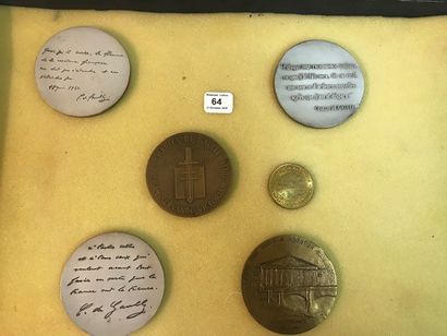 Le Général Charles de GAULLE

- Three commemorative...