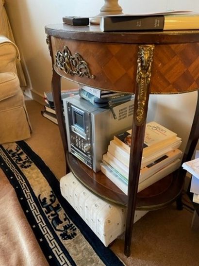 
Oval coffee table in veneer and marquetry...