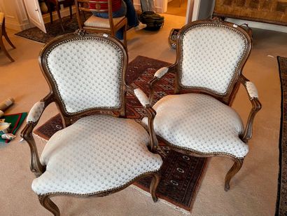 
Pair of armchairs in natural wood carved...