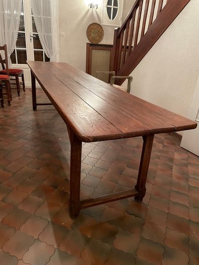 Community table in waxed wood, regional work...