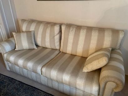 
Modern sofa, striped fabric upholstery.




Contemporary...