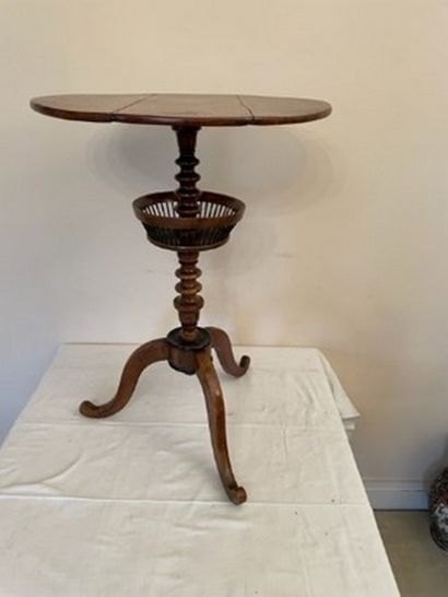
Furniture lot: 




Knitting table in walnut,...
