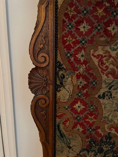 CHIMNEY SCREEN in carved natural wood decorated...