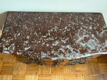 Curved marquetry COMMODE opening with five...