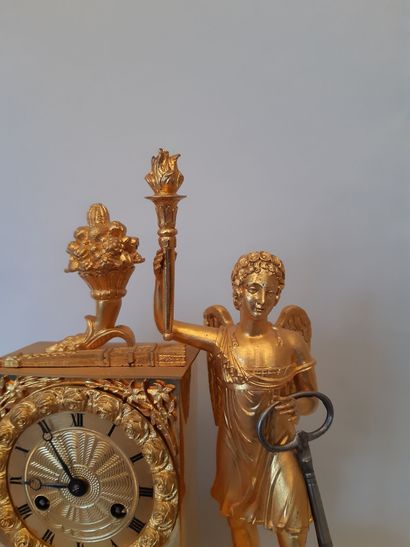 Gilt bronze PENDULE decorated with Apollo.
Empire...