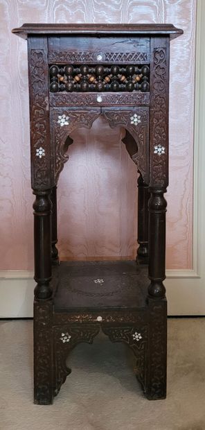 Set comprising
- Louis XV style inlaid HORSE...