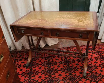 Varnished wood and brass COMMODE and SEMAINIER.
Dim....