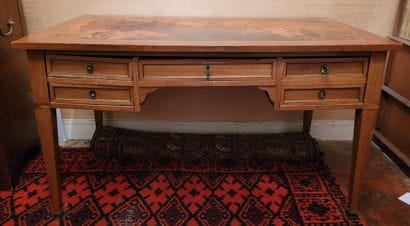 Flat desk in fruitwood opening with five...