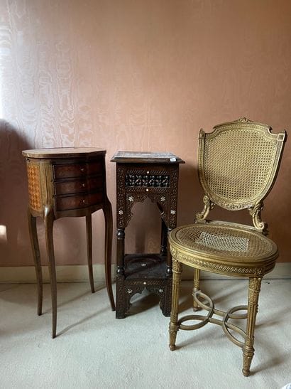 Set comprising
- Louis XV style inlaid HORSE...
