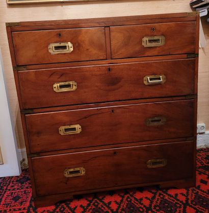 Varnished wood and brass COMMODE and SEMAINIER.
Dim....