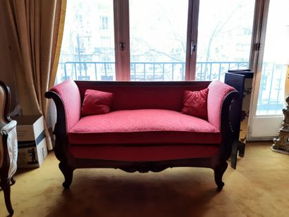 Carved mahogany reverse settee.
English work.
Height:...
