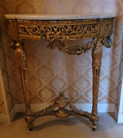 HALF-LUNE CONSOLE in gilded wood carved with...