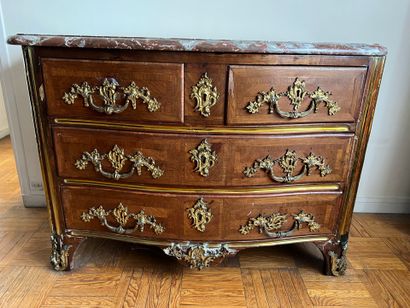 Curved marquetry COMMODE opening with five...