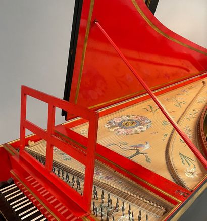 CLAVECIN with one keyboard and door, in red...